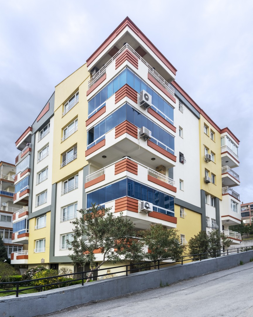 Yüce Apartmanı- Akevler